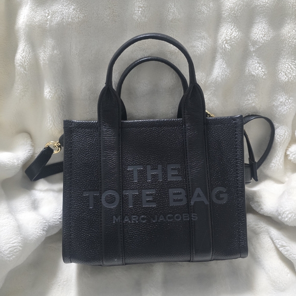 Marc Jacobs the Small Leather Tote Bag And Wallet Set - Picture 2 of 9